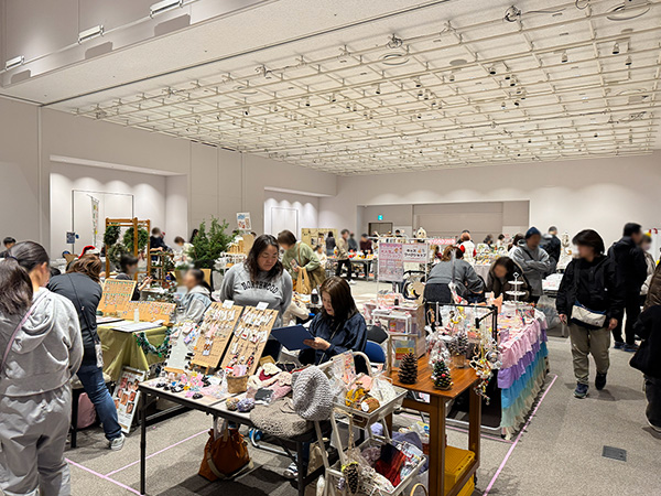 「クリスマスマルシェ」に参加しました